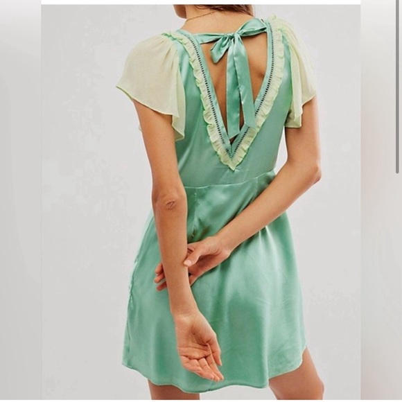 Free People Dresses & Skirts - Free People Violet Vision Satin and Chiffon Ruffle Dress